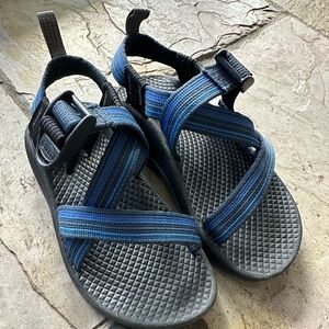 Boys Chacos size 11 like new.